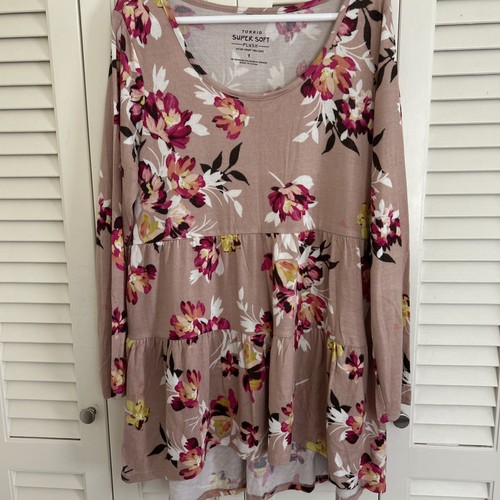 Torrid Super Soft Plush Dusty Pink Floral Long Sleeve Boho Trendy Pullover New
