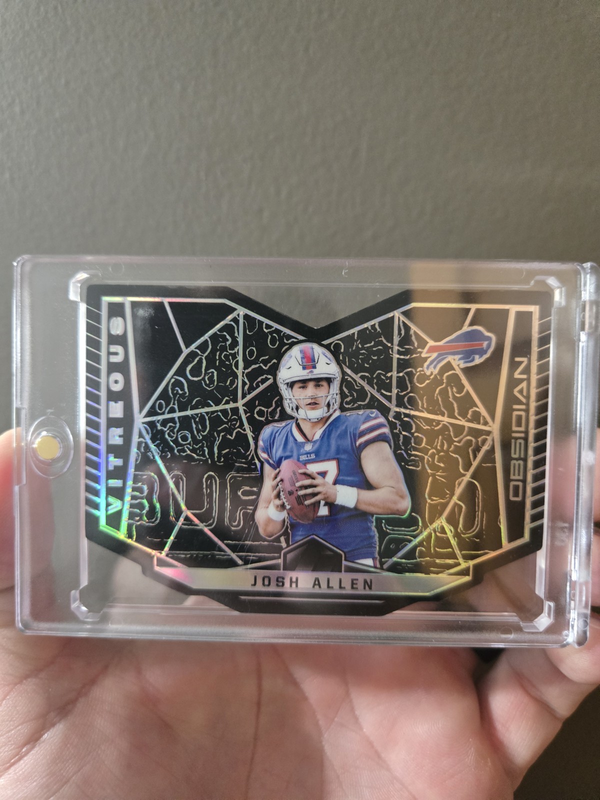 2018 Panini Obsidian - Vitreous Die-Cut Josh Allen #VI-6 /100 (RC)