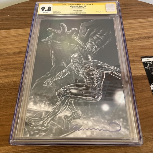 Fantastic Four #1 CGC SS signiert LEE BERMEJO Graustufen Virgin SDCC 2025 LTD 555