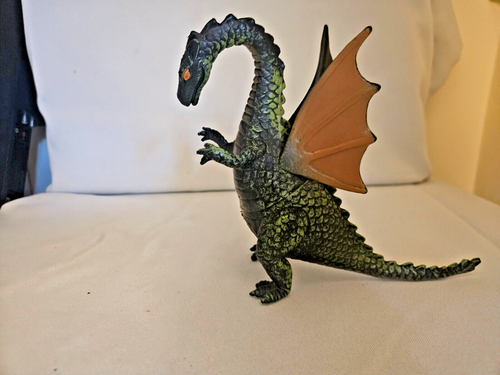 Figura de acción Papo Fantasy Dragon - Dragón verde vintage 2000 - Sin jinete/caballo - Imagen 3 de 3