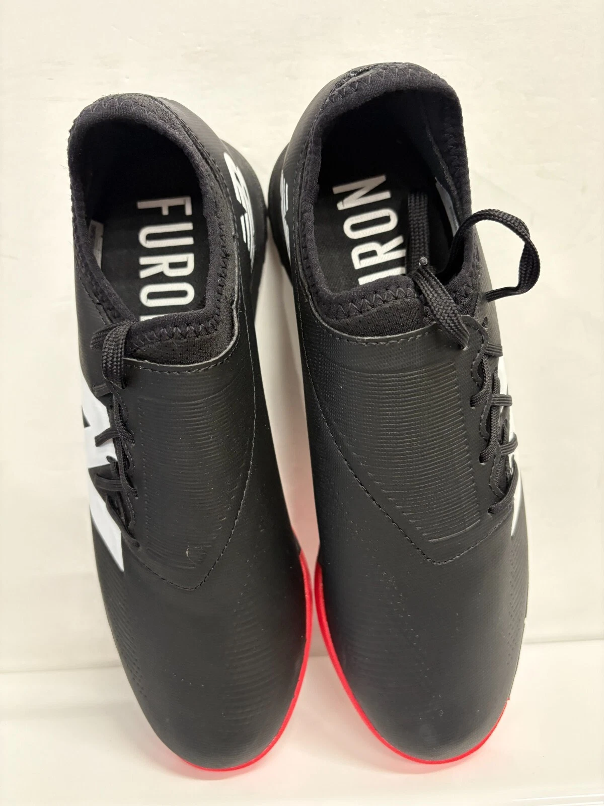 NEW BALANCE FURON V7 + Spedizione Junior Astro Torba Calcio Stivale Eu 5.5 38.5