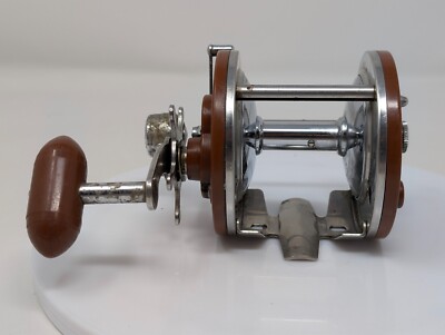 Vintage Eagle Claw 506HD Reel - Spins Well - Made in Japan