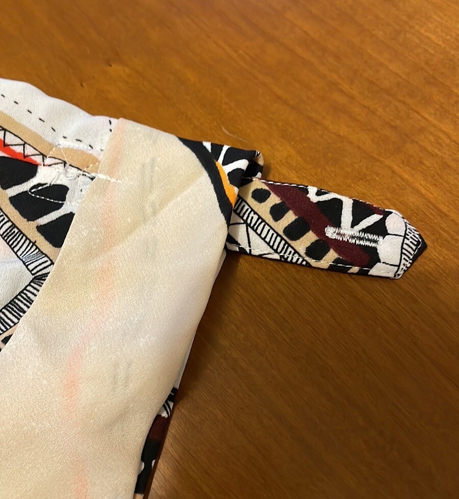 Mossimo geometric abstract print button down, wom… - image 6