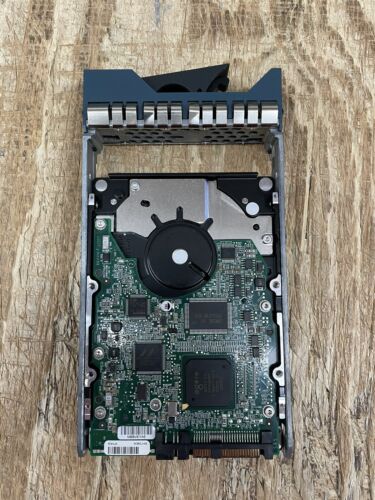 Disco duro SAS 42C0436, 40K1119, 40K1127, 9DJ066-039, IBM 300 GB 10K 3,5" con BANDEJA - Imagen 3 de 3