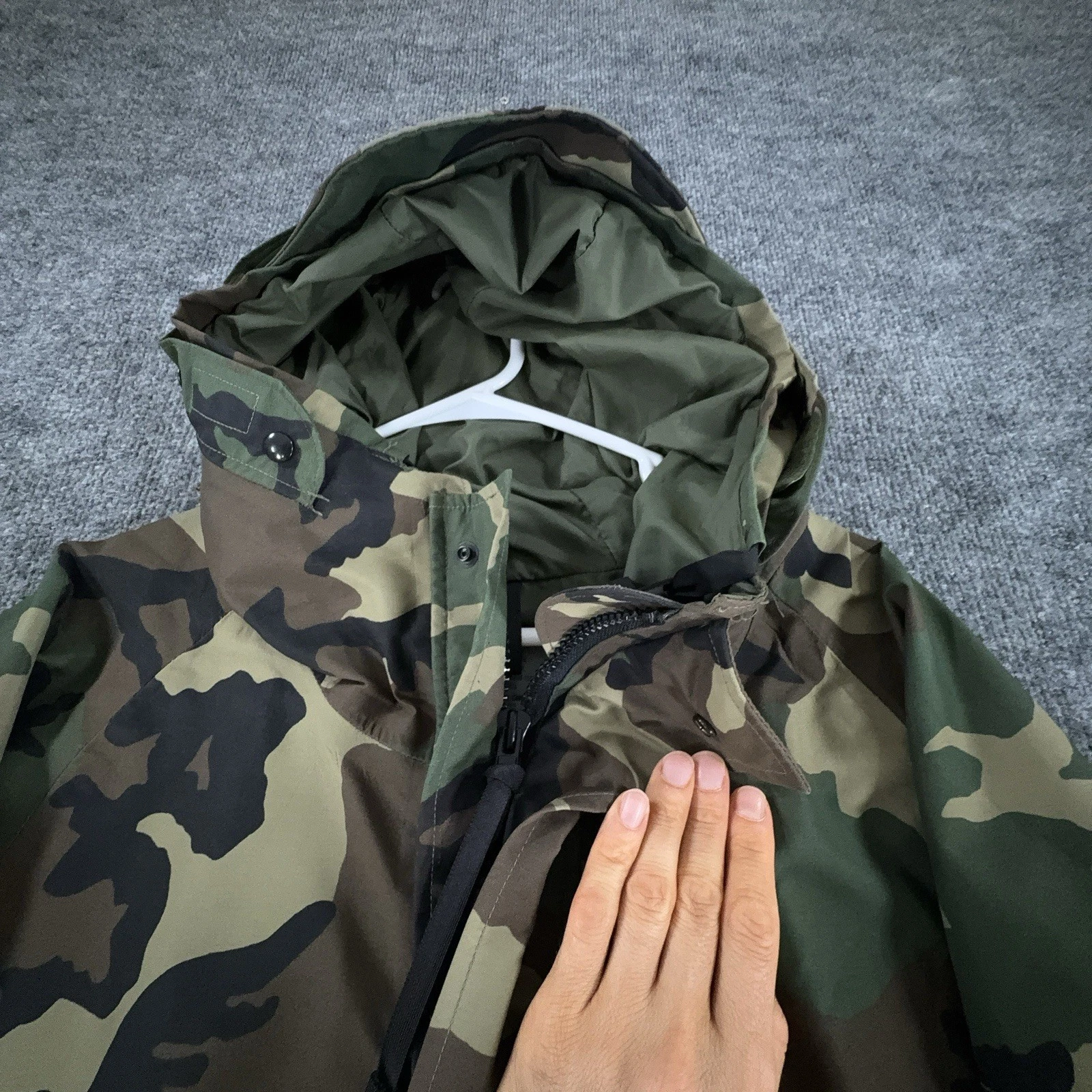 US Military ECWCS Gen 1 Woodland Camo Cold Weather Parka Jacket Pants Set Large - product detail image 3