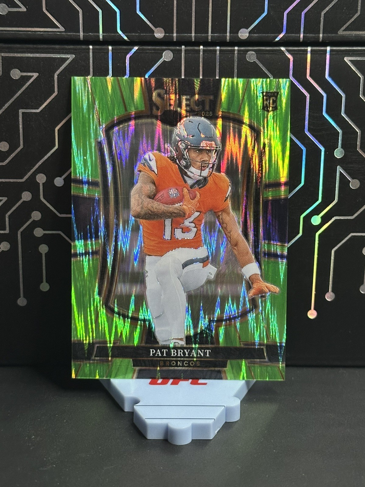 2025 Panini Select Pat Bryant 🐎 #112 Premier Level Green numbered /699 (RC)