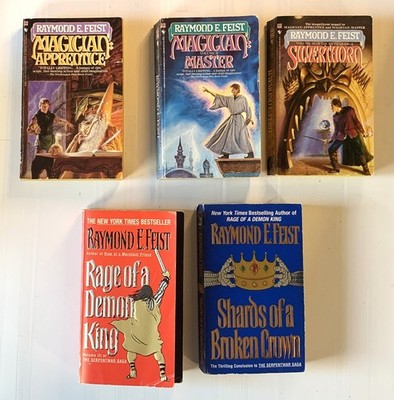 Lot of 5 Paperback books by Raymond Feist Magician Apprentice Master Riftwar