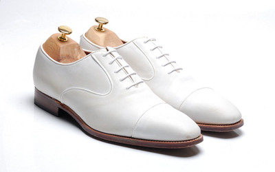 Alfred Sargent Off-White Capped Oxford Schuhe - UK 10 F US 11 EU 44