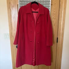 Vintage Woman  s Cashmere Coat Red