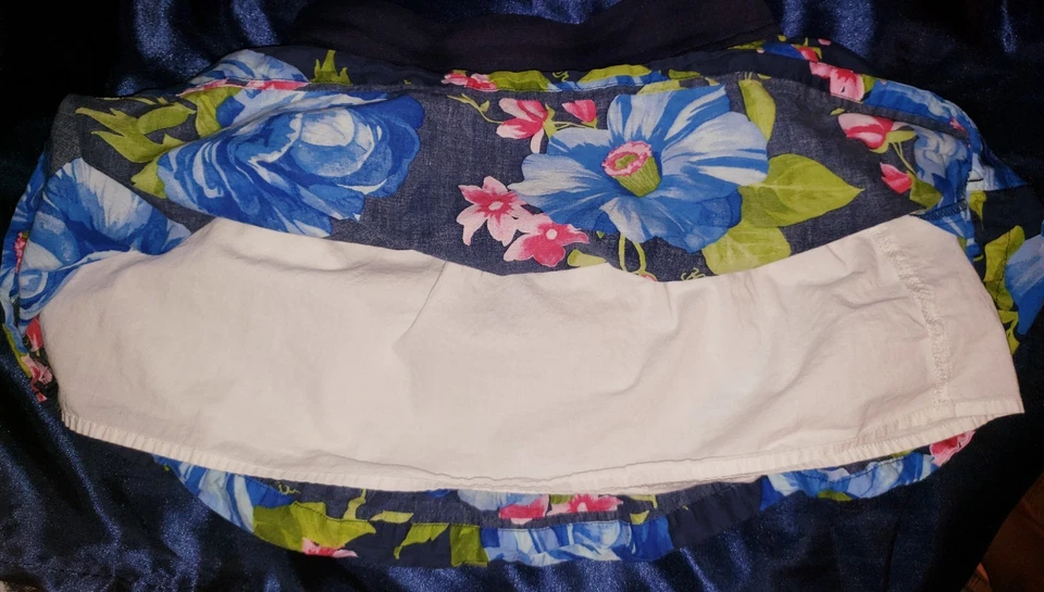 Hollister Floral Bubble Skirt, Royal Blue & Pink, Teen Woman's size XS - Image 3 of 4