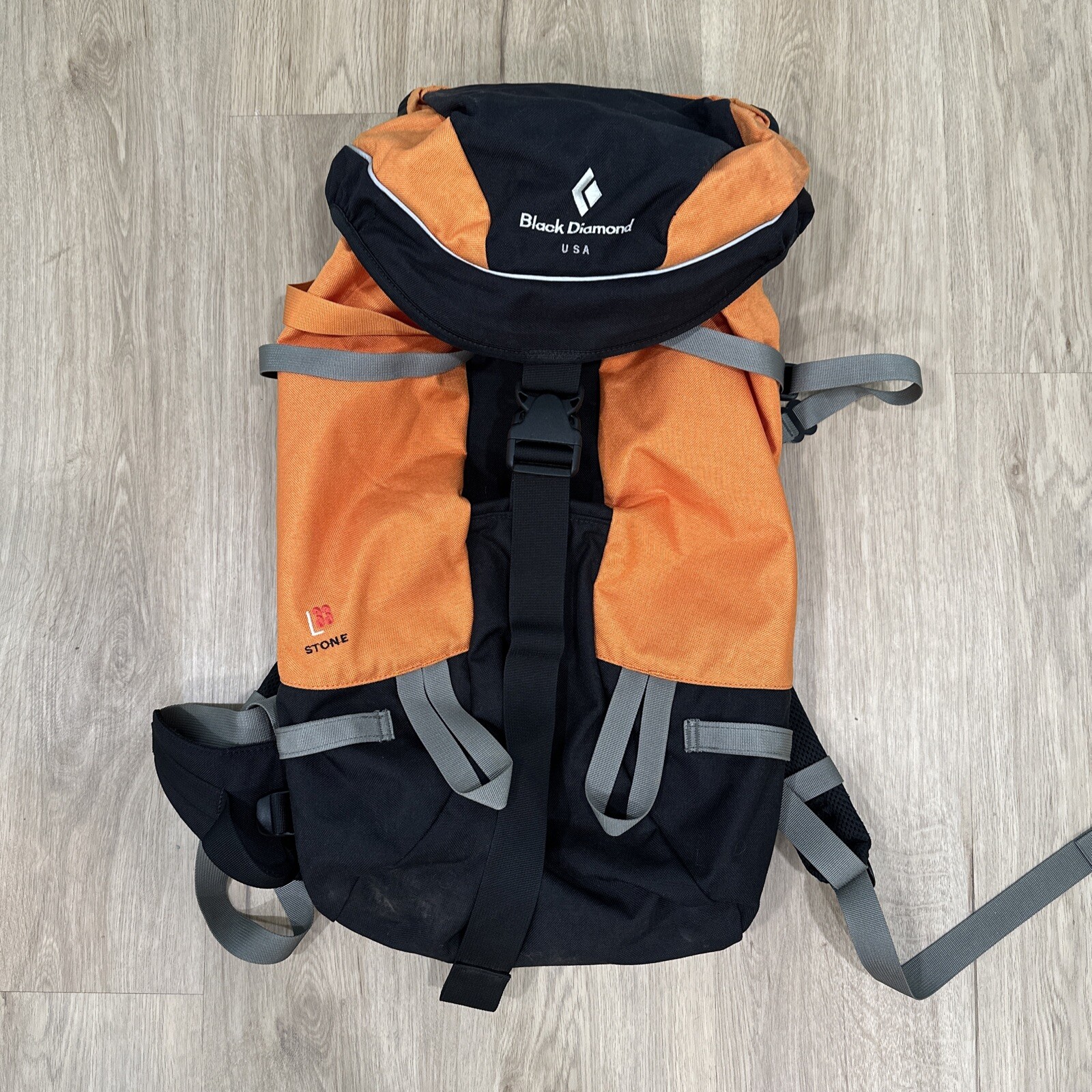 Mochila negra con cremallera de piedra diamante 33L naranja negra, S/M