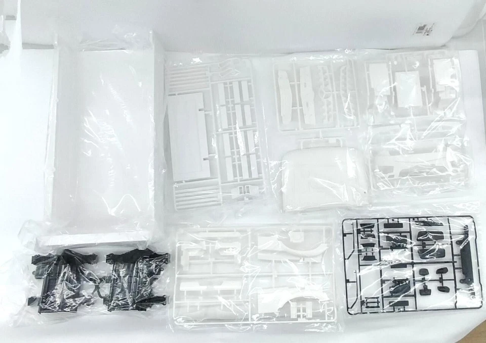 Tamiya Dump Tractor Truck 56357 1/14 R/C Mercedes Benz AROCS 3348 Tipper japan - Image 2 of 4