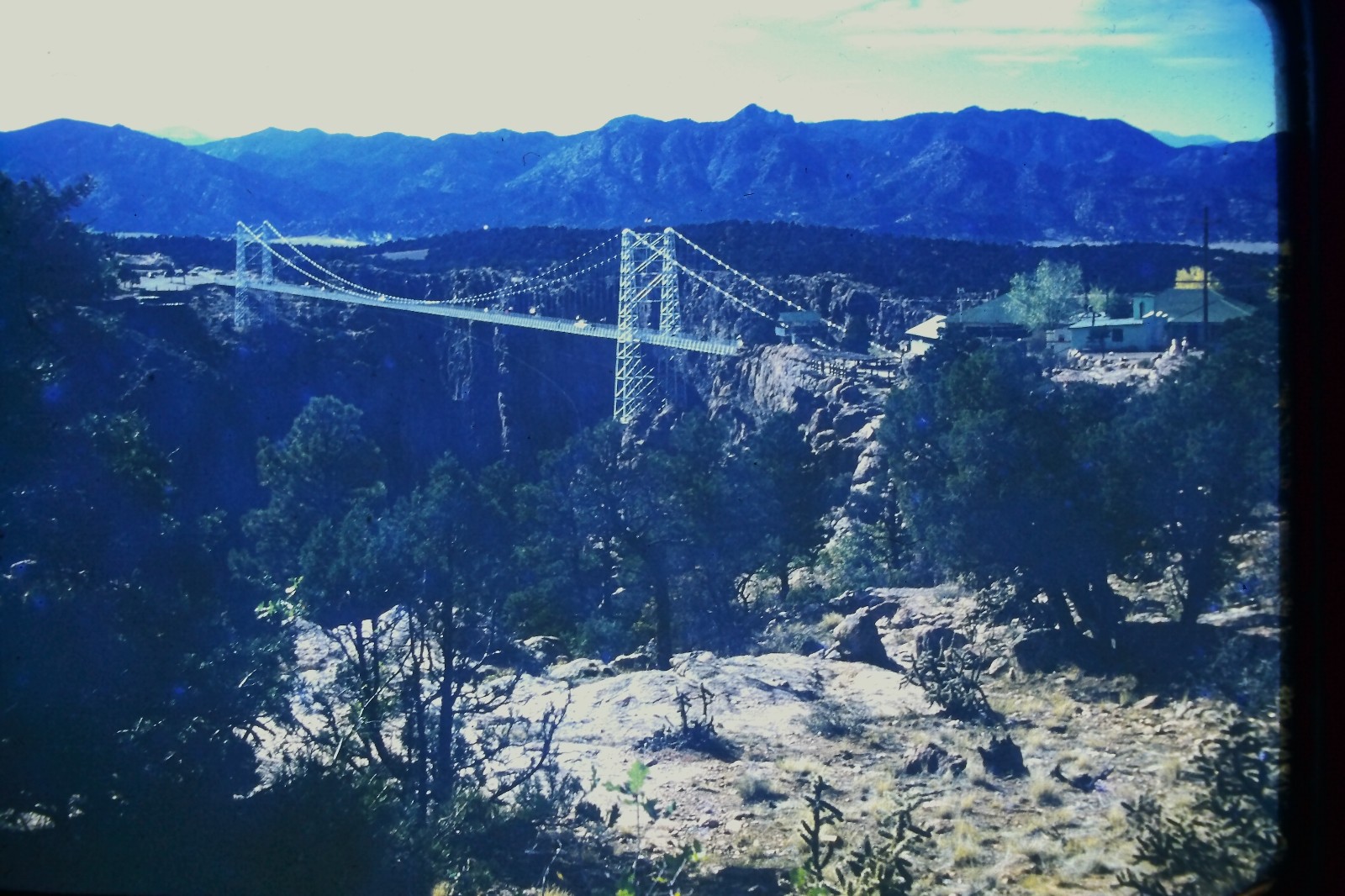 OPTA VUE SLIDE FILE 300 WITH 200 1950's 35mm RED BORDER PHOTO SLIDES