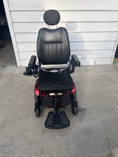 ELECTRIC WHEEL CHAIR QUICKIE PULSE 6 POWER WHEELCHAIR,POWER LIFT. CAPTAIN SEAT