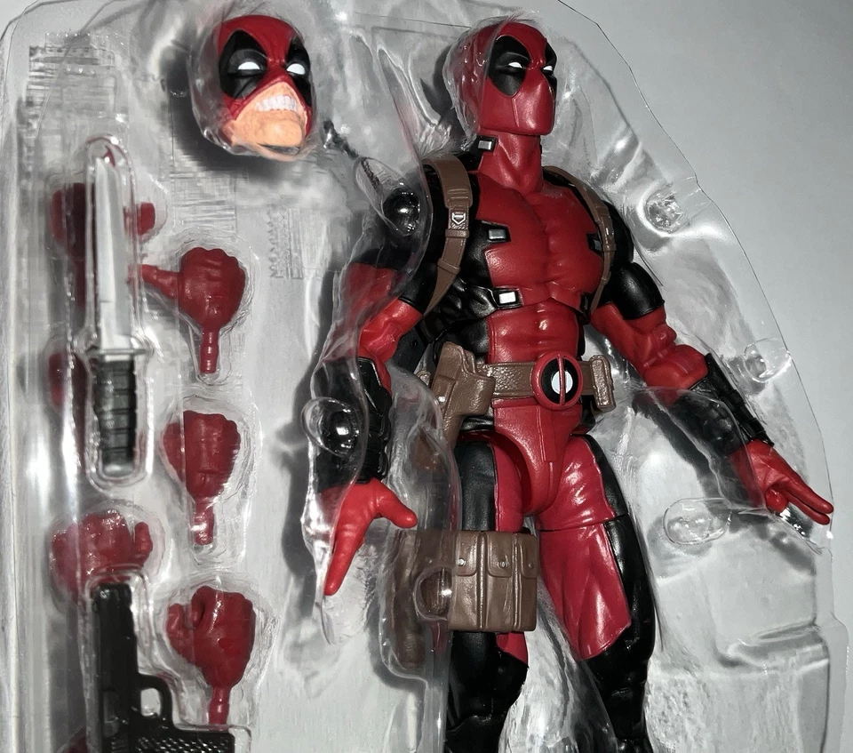 Marvel Legends DEADPOOL 6" Action Figure Maximum Series - Image 4 of 4