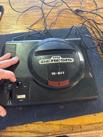 SEGA Genesis 1601 16-Bit Console Bundle 2 Controls + 15 Games NO RESERVE LOT 🔥
