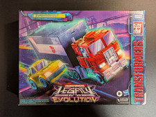 Transformers Legacy Evolution Core Class Optimus Prime & Bumblebee MISB