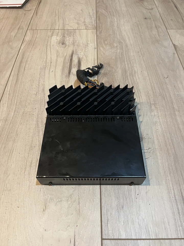 BMW OEM E83 X3 E85 Z4 AMP RADIO AUDIO HIGH POWER LEAR AMPLIFIER - Image 2 of 4