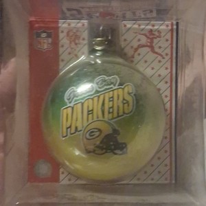 Sports Collectors Series Green Bay Packers NFL Glass Ornament Green/Yellow