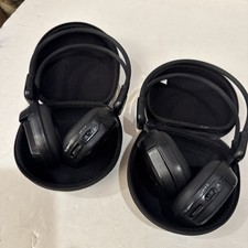 SET OF 2 WIRELESS   STEREO  HEADPHONES 90-3040 Untested