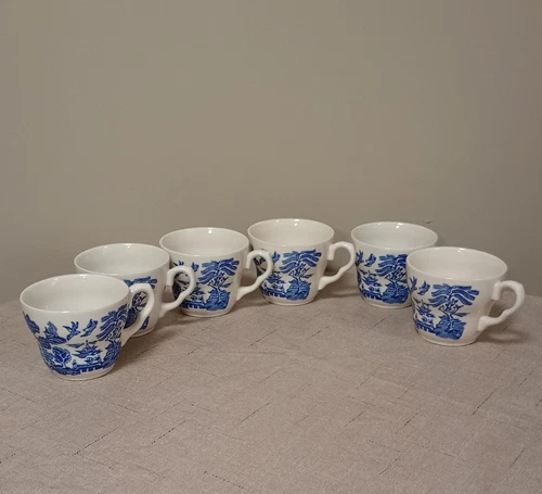 Vintage Churchill Blue Willow Teacups Made In England Blue & White 