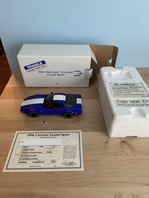 Danbury Mint 1996 Admiral Blue Corvette Grand Sport Coupe 1:24 W/BOX Please Read