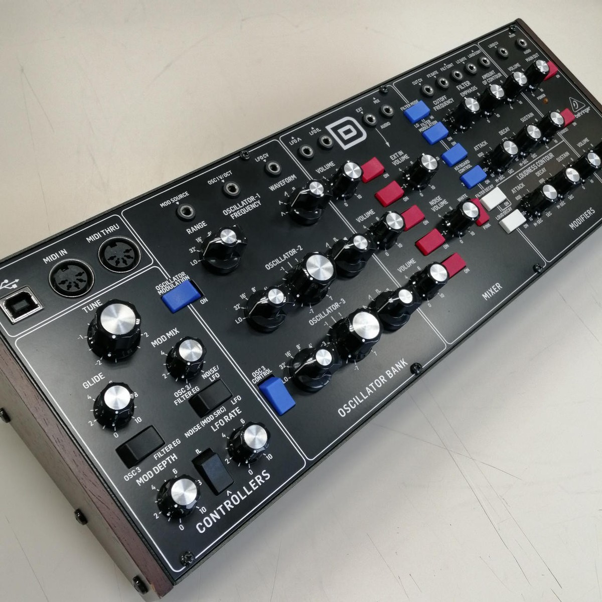Behringer Model D Analog Synthesizer | eBay