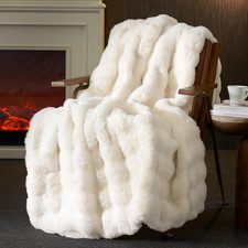 Faux Fur Throw Blanket for Couch, Ultra Soft Fuzzy Plush Bubble Throw for Sofa,