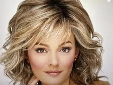 Raquel Welch Wig.  Editors Pick. SS19/23.  Shaded Biscuit. NWT