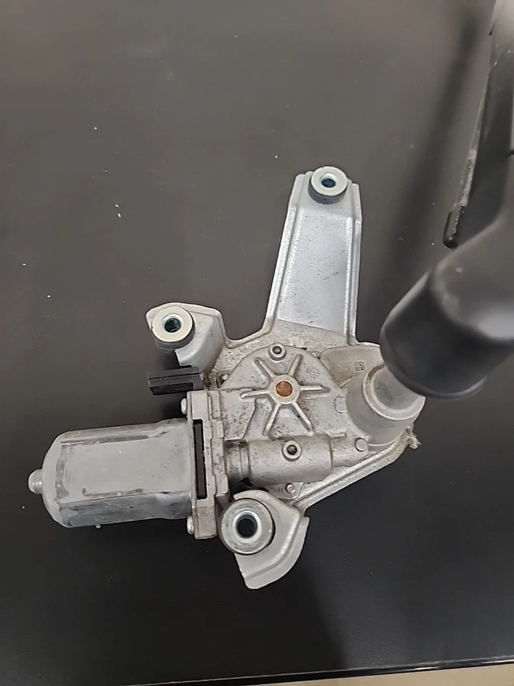 ⭐️2017-2020 MASERATI LEVANTE МОТОР СТЕКЛООЧИСТИТЕЛЯ ЗАДНЕЙ ДВЕРИ ПОДЪЕМНОЙ ДВЕРИ с оригинальным стеклоочистителем - Изображение 2 из 3