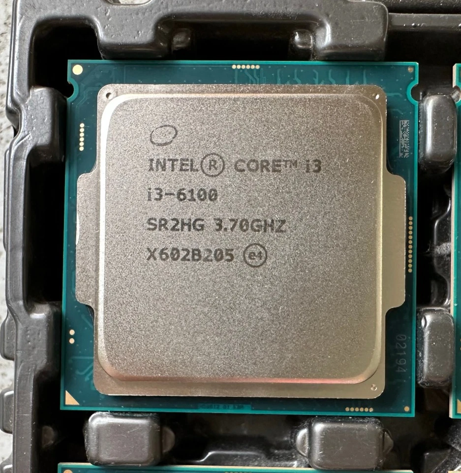 Intel Core i3-6100 CPU @ 3.70GHz (Lot of 6) - Image 2 of 3