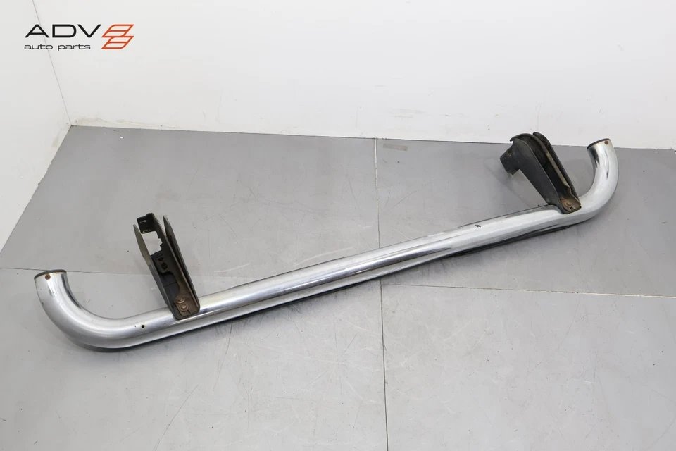 2009 HUMMER H3 RIGHT PASSENGER SIDE RUNNING BOARD NERF BAR STEP PAD OEM - Image 2 of 4