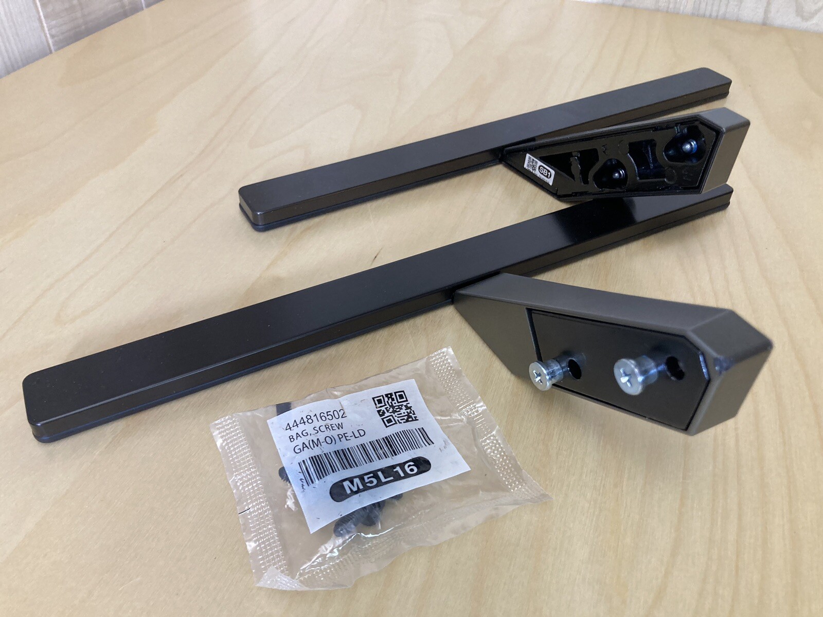 Genuine Sony Base Stand Legs For XR55A90J Includes Screws. eBay