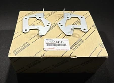 88 - 95 TOYOTA PICKUP RADIO CD PLAYER CASSETTE MOUNT BRACKET SET OEM NEW