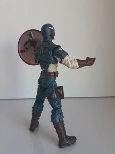 Figura de acción escudo Marvel Diamond Select exclusivo Legends Capitán América 7" Foto 4 de 4