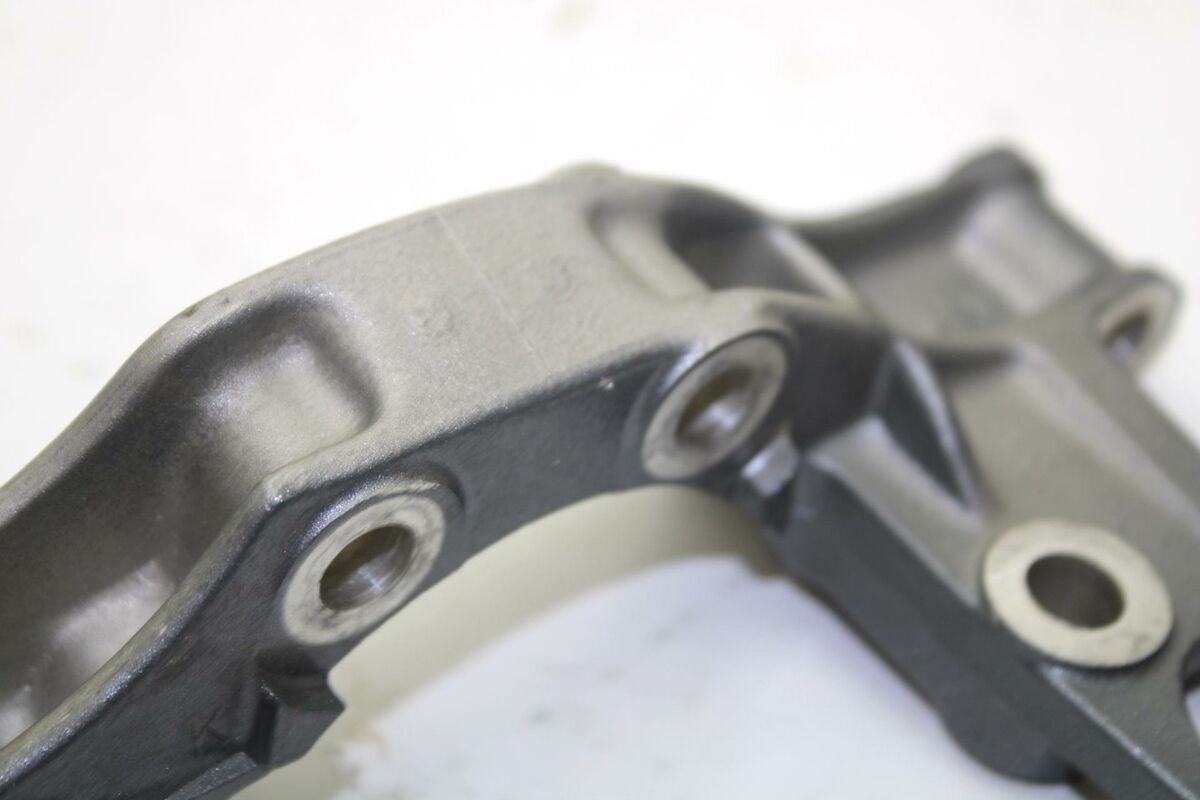96 Yamaha Wave Raider 760 OEM Muffler Stay 62T-14771-00-94 96 Yamaha Wave Raider 760 OEM Muffler Stay 62T-14771-00-94