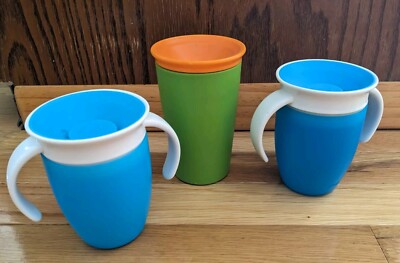 2 Munchkin Miracle 360 Trainer Spoutless Sippy Cups Lot 2 With Handles / 3rd Cup