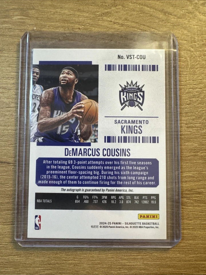 Boleto de hielo agrietado veterano DeMarcus Cousins Panini Silhouette 2024-25 automático/25 Foto 2 de 2
