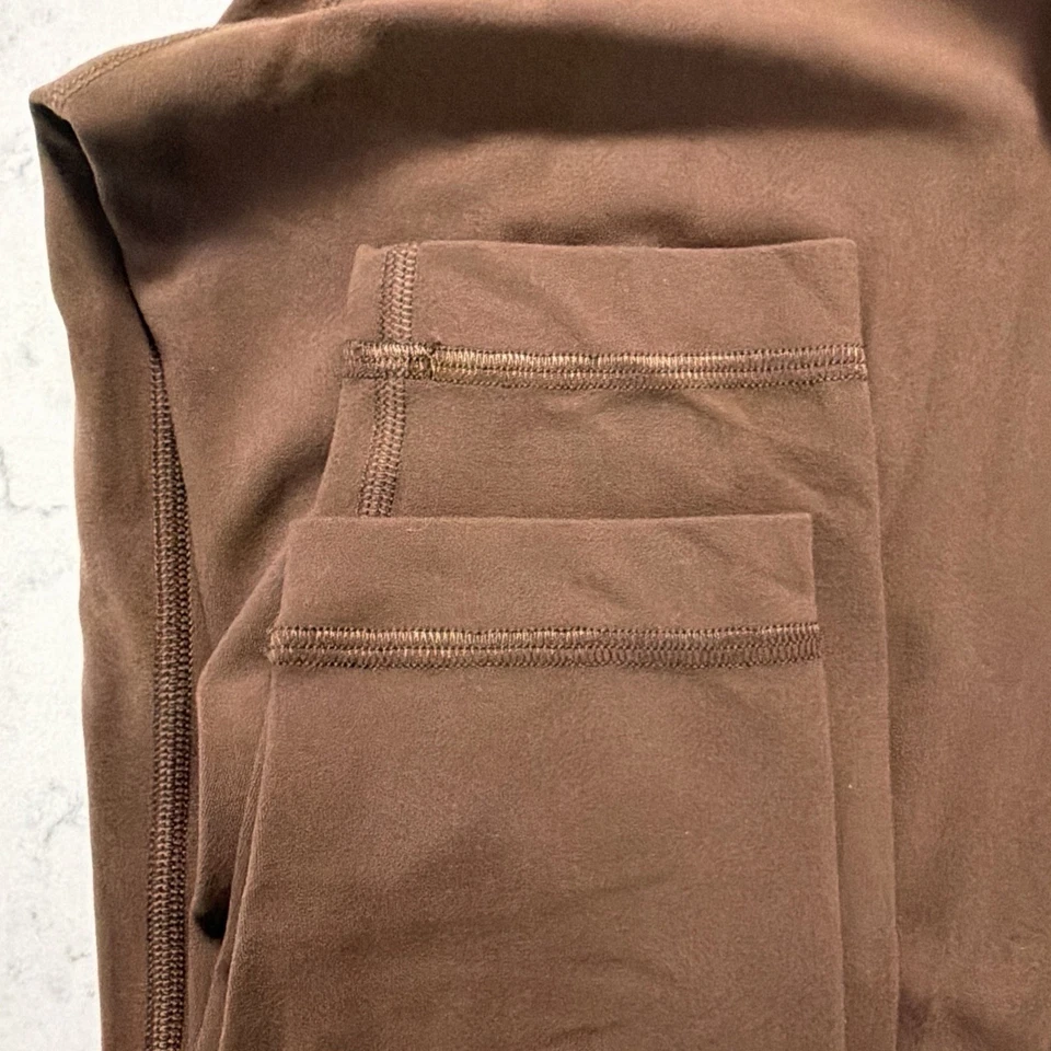 Pantalón LULULEMON Align ™ shrpant 28" Mujer Talla 6 Java Foto 3 de 4