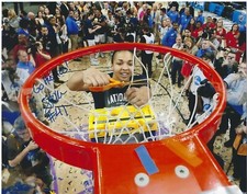 KIAH STOKES Signed 8 x 10 Photo WNBA Basketball UCONN HUSKIES Las Vegas ACES