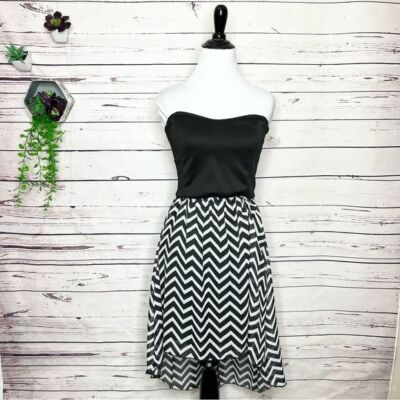 Annabelle Black & White Chevron Striped High Low Dress Size Medium | eBay