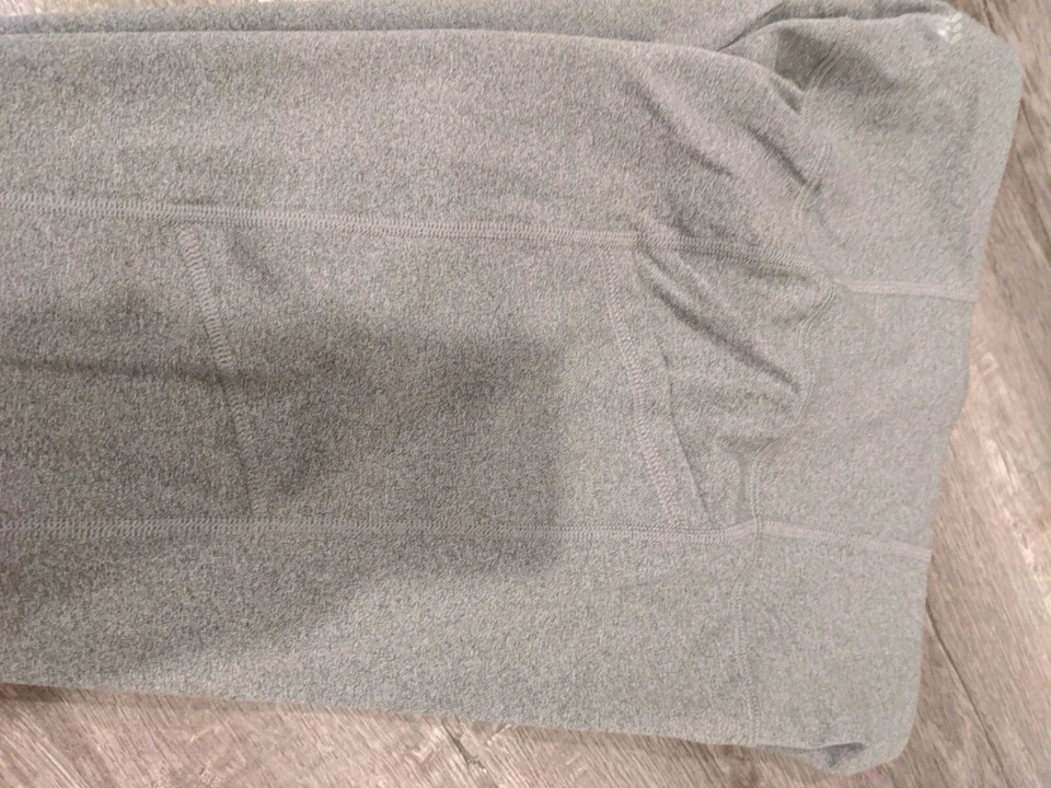 Pantalones de entrenamiento capri para mujer M Foto 3 de 4