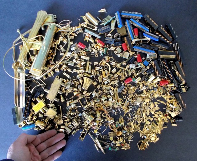 4LB+ Lot of High Yeild Scrap Memory CPUs Phone Gold Pins & Fingers For