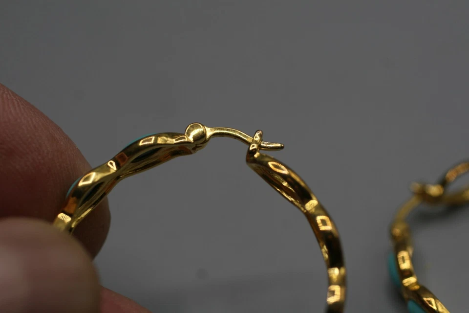 PENDIENTES ARO MODERNISTAS ENCHAPADOS EN ORO Y PLATA DE LEY Laura RAMSEY A16 Foto 3 de 4