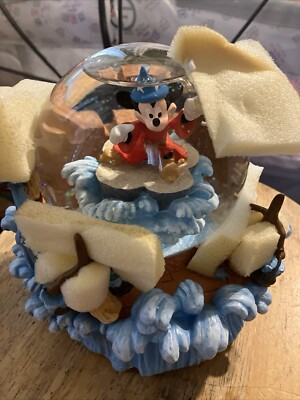 Disney Musical Snow Globe - Mickey Mouse - Sorcerer's Apprentice - Packaging