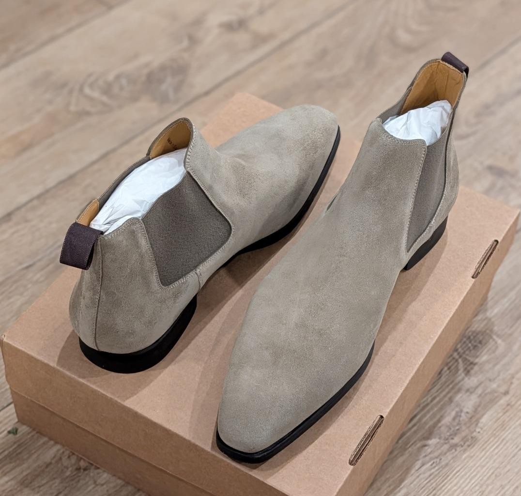 Share New! Magnanni Shaw Chelsea Boots 20109 Brown Chocolate Suede US 11 M DD466 Magnanni Shaw Chelsea boots for Men - Brown in UAE | Level Shoes main image 4