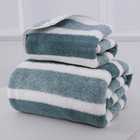 Foto 12 di 24