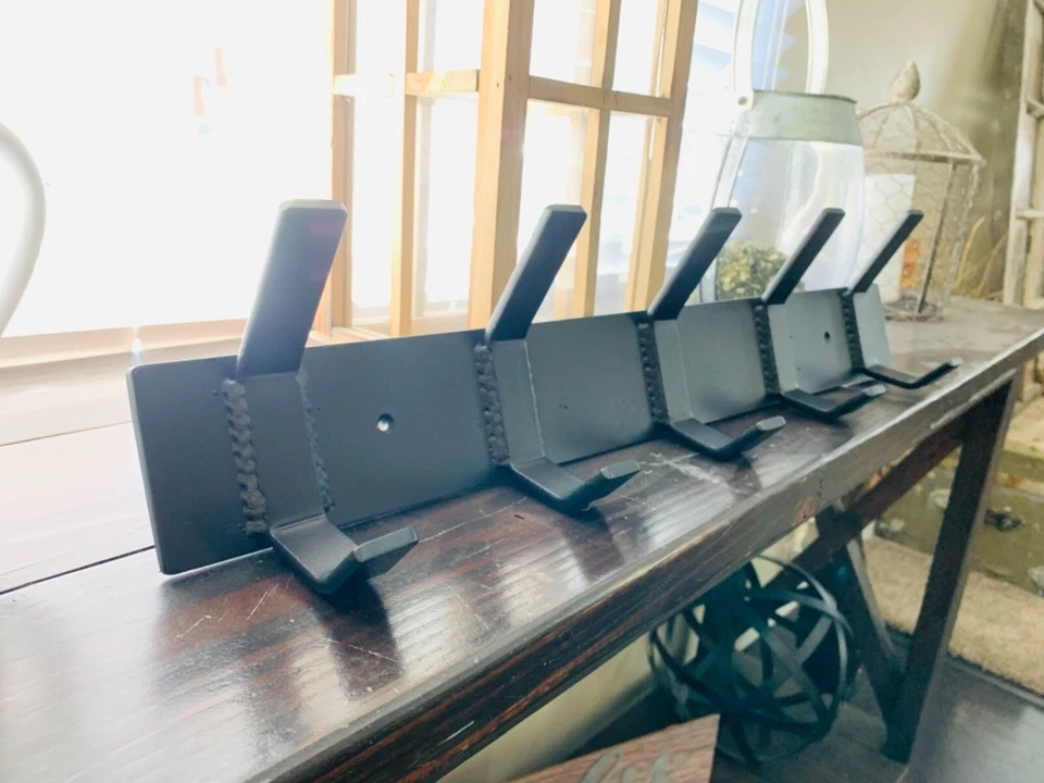 Farmhouse wall Mount coat Rack, rustic, modern, 18” Foto 2 de 4