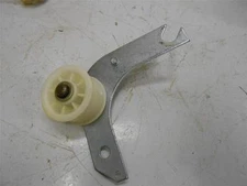 GEMLINE DE410 IDLER PULLEY ASSEMBLY 5303212849 Q 128472
