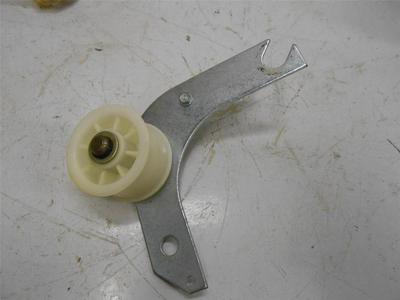GEMLINE DE410 IDLER PULLEY ASSEMBLY 5303212849 Q 128472